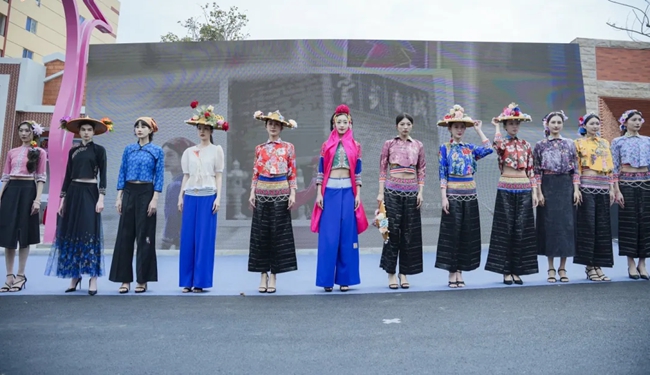 惠女服裝時(shí)尚秀