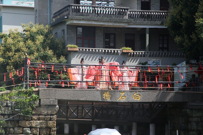 古風(fēng)舞者翩翩起舞