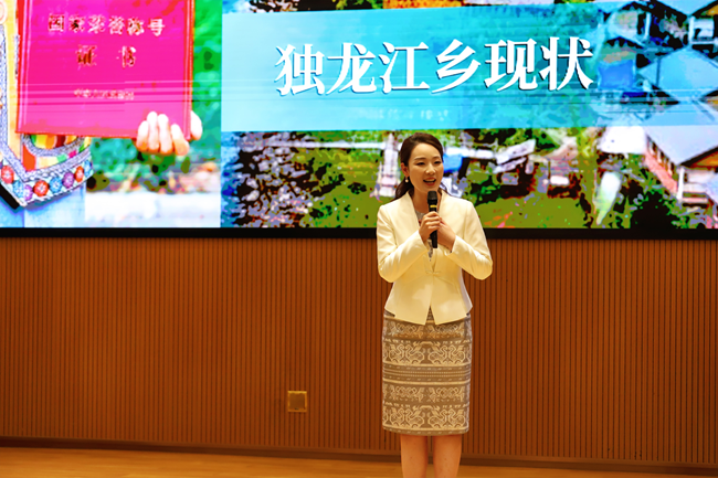 全國(guó)五好家庭榮譽(yù)獲得者家庭成員、福建省播音主持協(xié)會(huì)秘書(shū)長(zhǎng)朱朝陽(yáng)分享《我?jiàn)^斗，我幸?！贰Ｖ鬓k方供圖