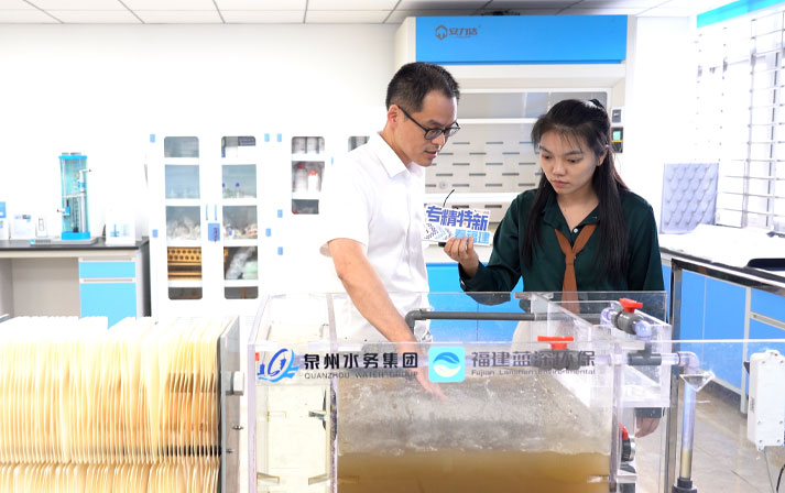 記者在現(xiàn)場