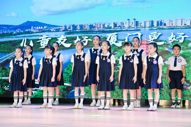 海峽兩岸少年合唱團現(xiàn)場演繹主題曲