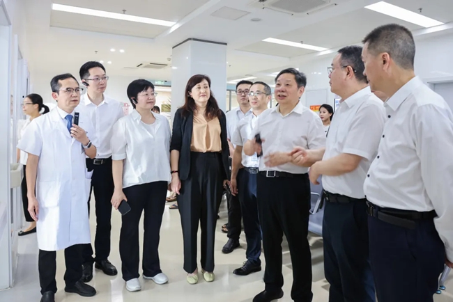 現(xiàn)場(chǎng)參觀調(diào)研