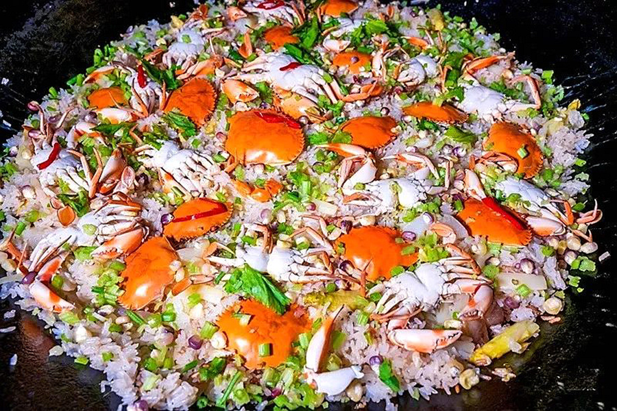 螃蟹飯。云霄縣融媒體中心供圖