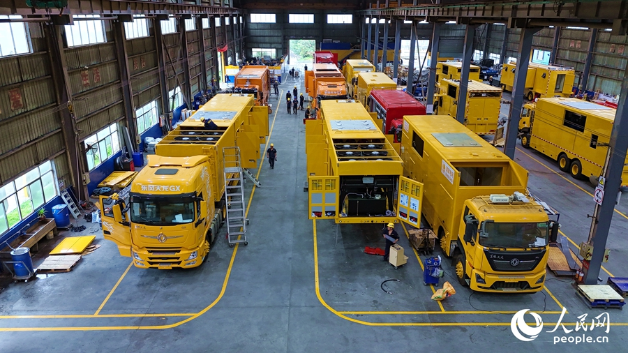 龍巖海德馨汽車有限公司裝配車間。人民網(wǎng) 李昌乾攝