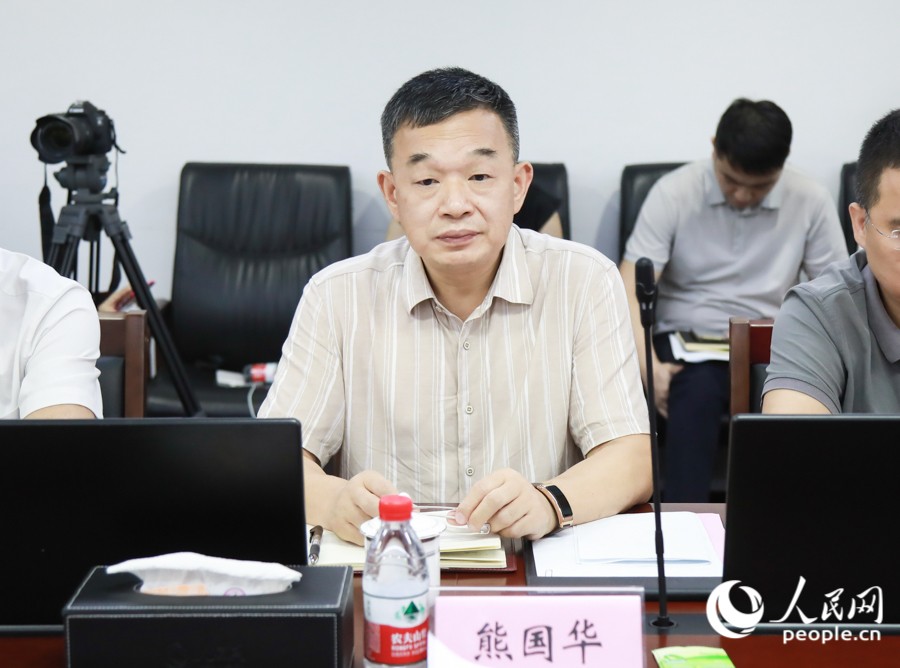 福州高新區(qū)黨工委委員、機關黨委書記熊國華。