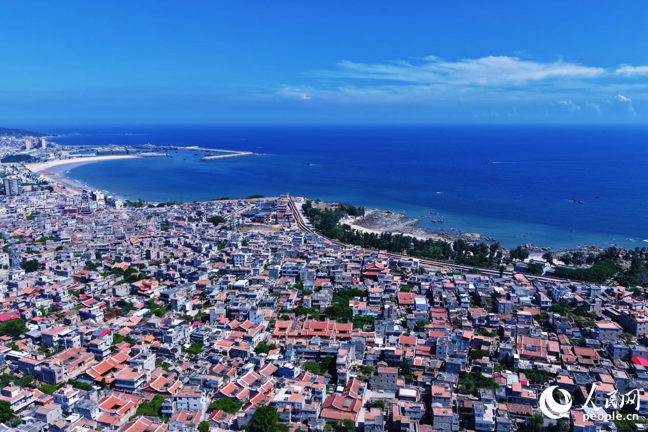 崇武半島航拍圖。人民網(wǎng) 李唯一攝