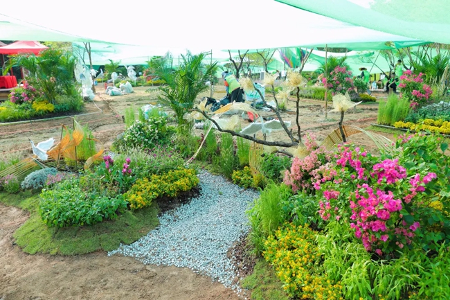 花境施工現(xiàn)場(chǎng)