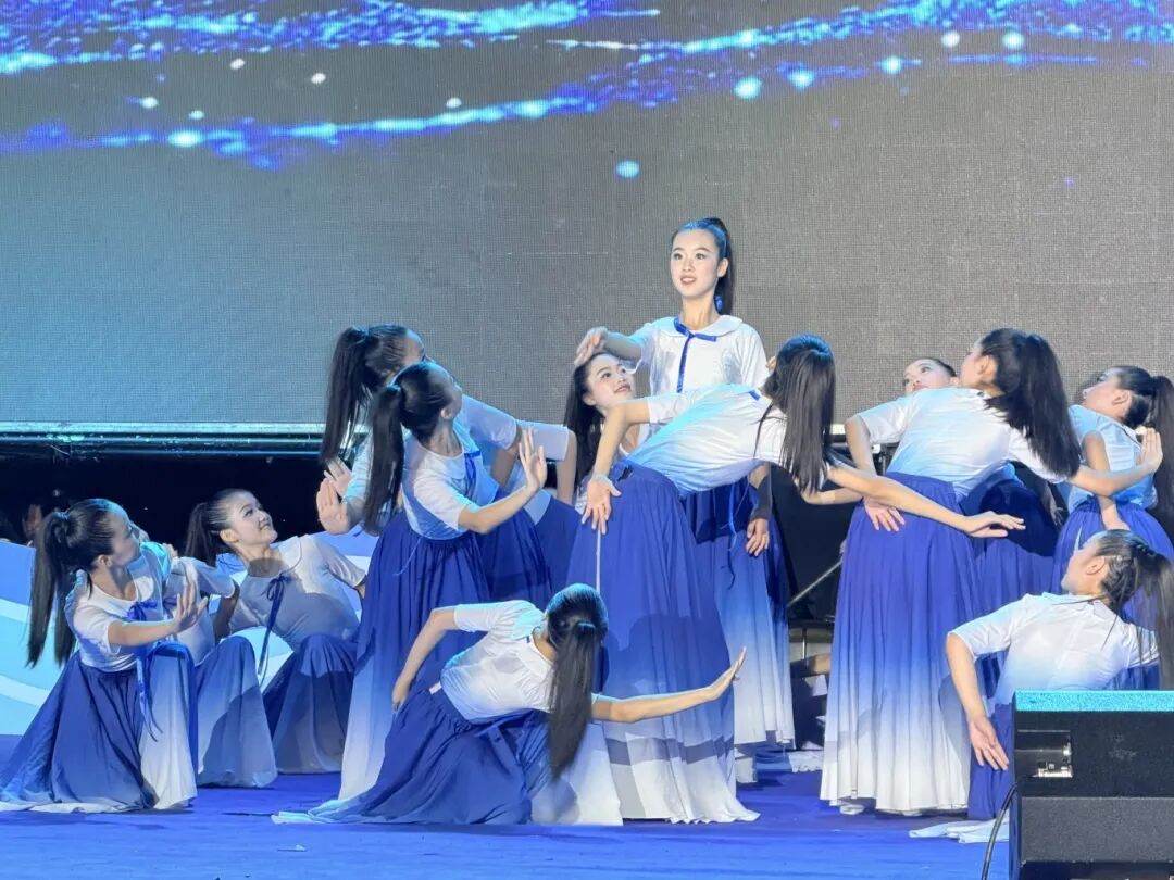 精彩的節(jié)目表演。