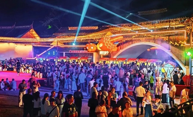 周寧鯉魚溪。陸淑華攝