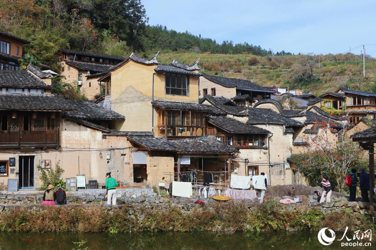 一座座明清古厝保留完好。人民網(wǎng) 林銘賢攝
