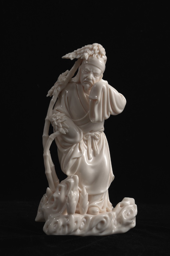 二十四孝主題白瓷雕塑作品《哭竹生筍》。受訪者供圖