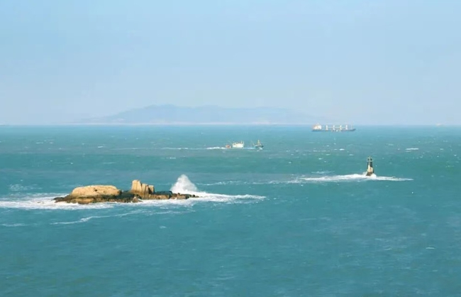 大牛礁和小牛礁