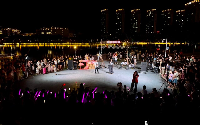 匯聚本土音樂人才創(chuàng)新打造“厝邊音樂會”品牌文化活動(dòng)