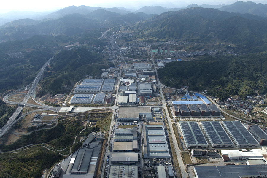 重山中的大甲工業(yè)園區(qū)。古田縣融媒體中心供圖