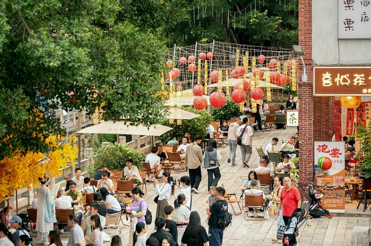 福州市鼓樓鳳湖社區(qū)入選全國完整社區(qū)樣板名單。福建省住房和城鄉(xiāng)建設(shè)廳供圖