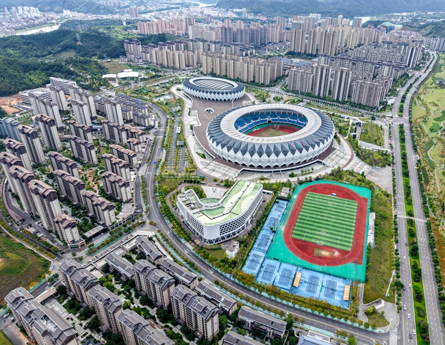 武夷新區(qū)體育中心入選中國“全域海綿”典范項(xiàng)目。朱宇攝